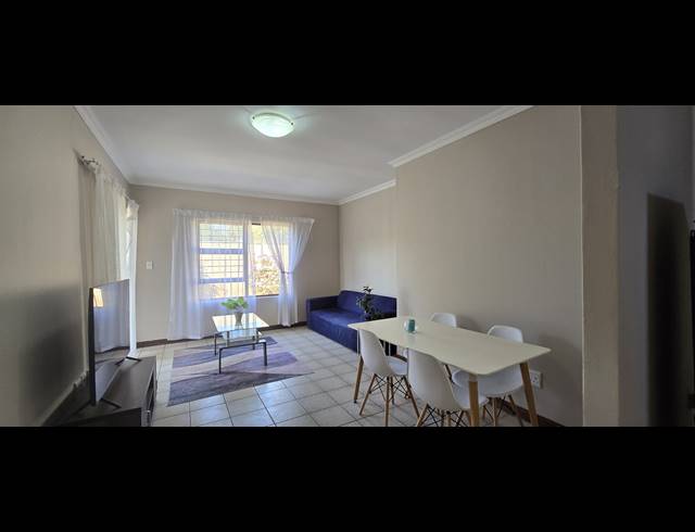 3 BEDROOM FREEHOLD FOR SALE IN SINOVILLE